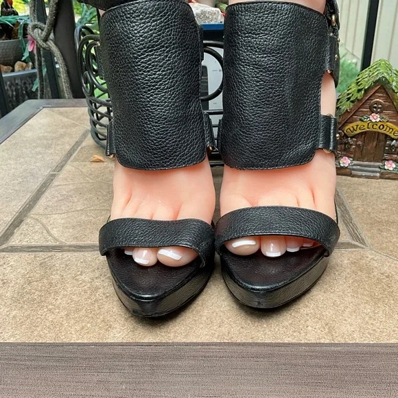 Elegant Black Women's Sandals by Report Signature size 7.5 - Picture 9 of 13